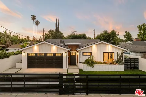 13521 Magnolia Blvd, Sherman Oaks, CA 91423