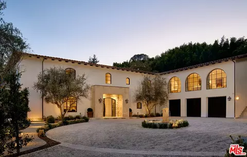 701 Nimes Rd, Los Angeles, CA 90077