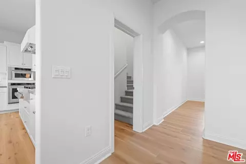Entry Way - 3702 Pathway Ct, Bakersfield, CA 93311 photo 10 of 13