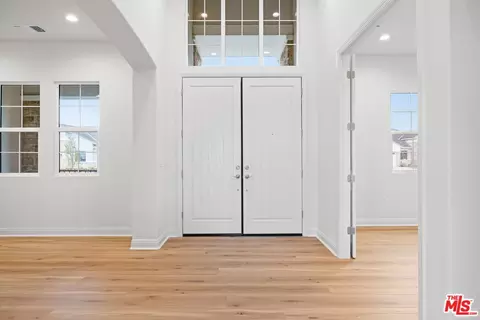 Entry Way - 3702 Pathway Ct, Bakersfield, CA 93311 photo 1 of 13