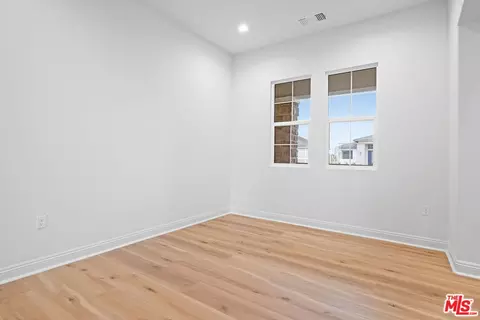 Bedroom - 3702 Pathway Ct, Bakersfield, CA 93311 photo 1 of 11