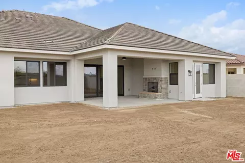 Exterior - 3702 Pathway Ct, Bakersfield, CA 93311 photo 10 of 11