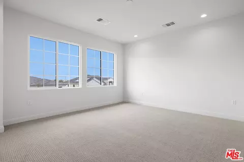 Bedroom - 3702 Pathway Ct, Bakersfield, CA 93311 photo 9 of 11