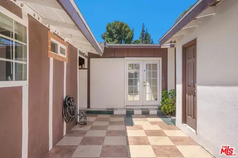 Exterior - 19920 Gresham St, Northridge, CA 91324 photo 3 of 9