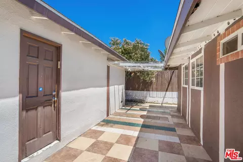 Exterior - 19920 Gresham St, Northridge, CA 91324 photo 4 of 9