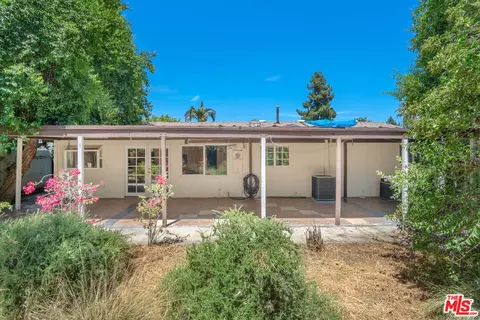 Exterior - 19920 Gresham St, Northridge, CA 91324 photo 8 of 9