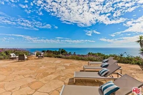 18120 Wakecrest Dr, Malibu, CA 90265 photo 44