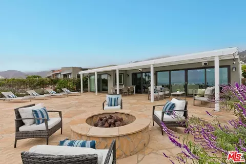 18120 Wakecrest Dr, Malibu, CA 90265 photo 38