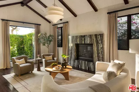414 N La Jolla Ave, Los Angeles, CA 90048