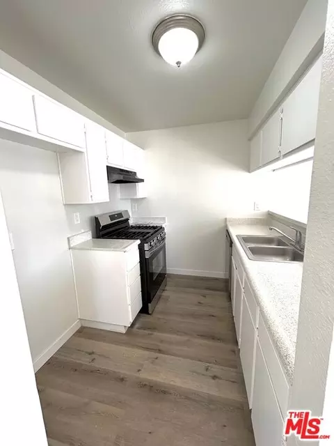 Kitchen - 8356 Gardendale St, Paramount, CA 90723 photo 3 of 4