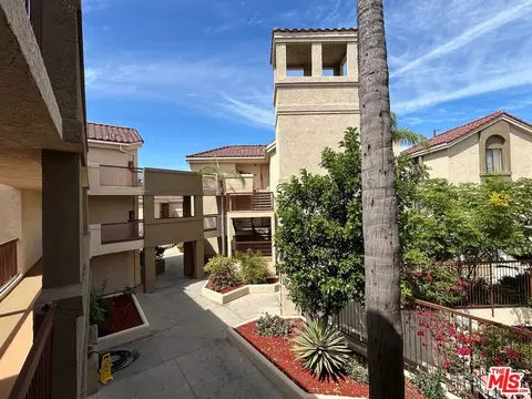 Exterior - 8356 Gardendale St, Paramount, CA 90723 photo 8 of 10
