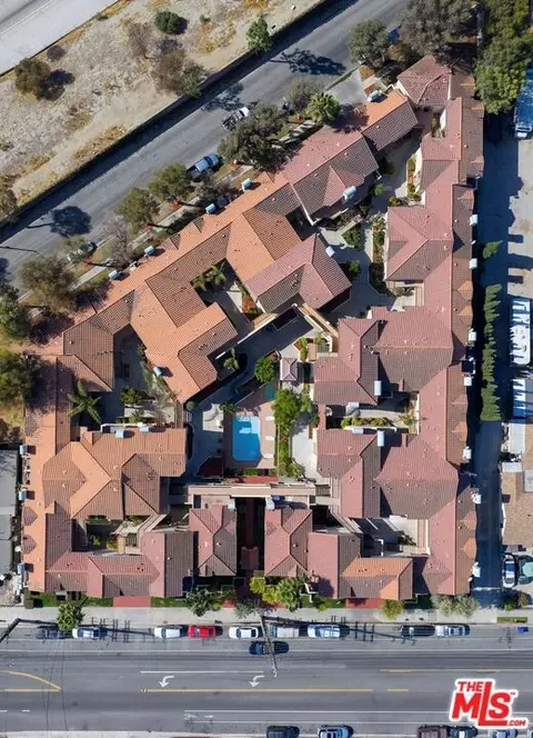 View/Area - 8356 Gardendale St, Paramount, CA 90723 photo 3 of 4