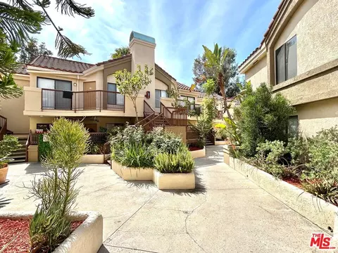 Exterior - 8356 Gardendale St, Paramount, CA 90723 photo 5 of 10