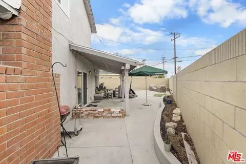 631 E Adomar St, Carson, CA 90745 photo 33