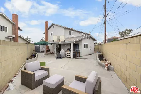 631 E Adomar St, Carson, CA 90745 photo 31