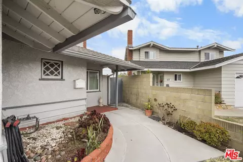 631 E Adomar St, Carson, CA 90745 photo 3