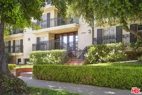 15248 Dickens St #108, Sherman Oaks, CA 91403