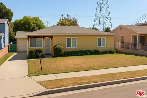 1048 W 125th St, Los Angeles, CA 90044