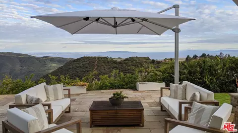 23224 W Paloma Blanca Dr, Malibu, CA 90265