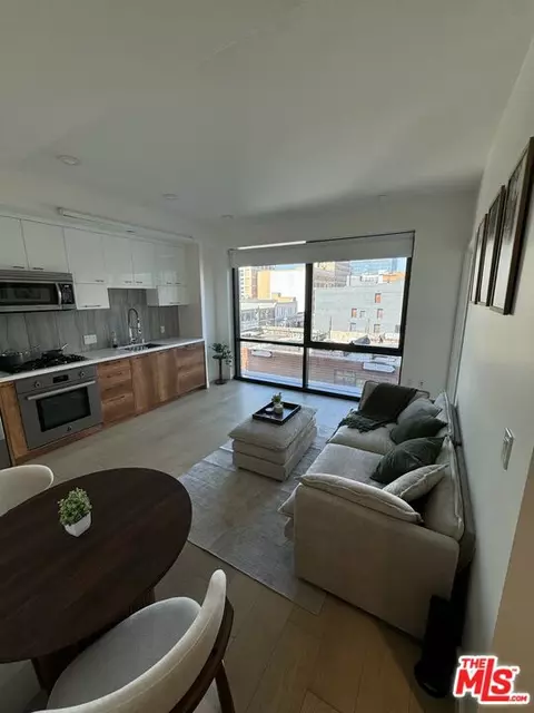 400 S Broadway #502, Los Angeles, CA 90013