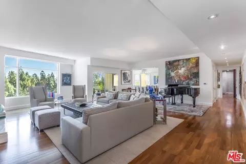 1 W Century Dr #4B, Los Angeles, CA 90067