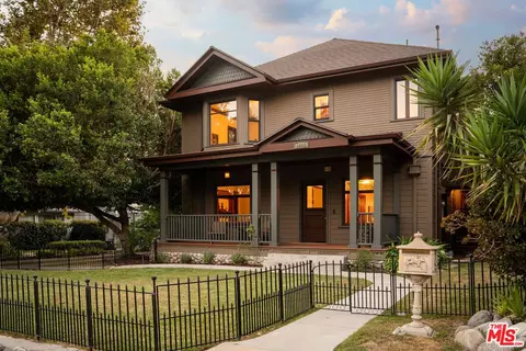 1411 N Los Robles Ave, Pasadena, CA 91104