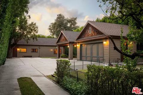 Exterior - 1411 N Los Robles Ave, Pasadena, CA 91104 photo 7 of 13