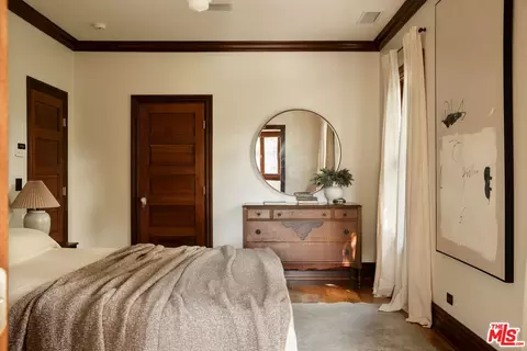 Bedroom - 1411 N Los Robles Ave, Pasadena, CA 91104 photo 5 of 11