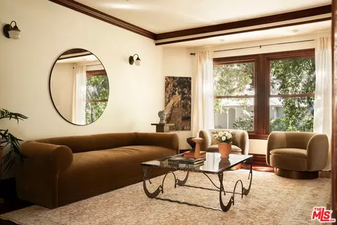 Living - 1411 N Los Robles Ave, Pasadena, CA 91104 photo 2 of 4