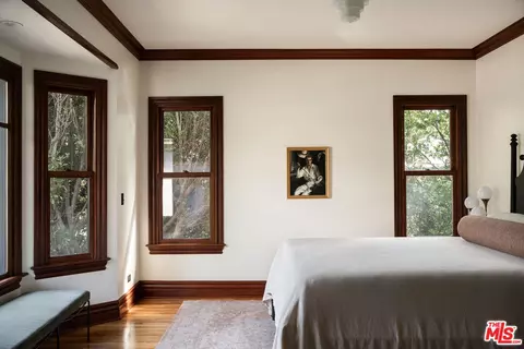 Bedroom - 1411 N Los Robles Ave, Pasadena, CA 91104 photo 6 of 11