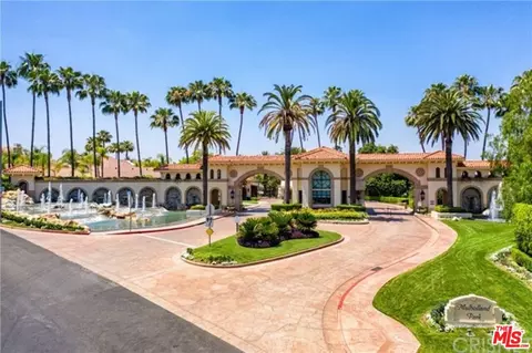 19016 Devonport Ln, Tarzana, CA 91356