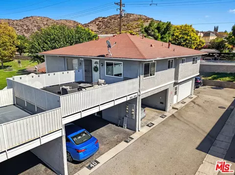 28016 Robin Ave, Saugus, CA 91350 photo 40