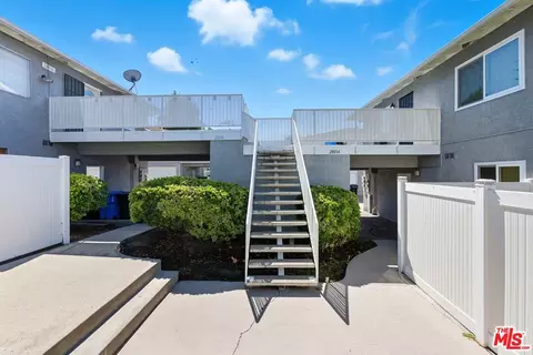 28016 Robin Ave, Saugus, CA 91350 photo 31