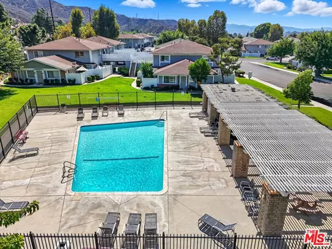 28016 Robin Ave, Saugus, CA 91350 photo 30