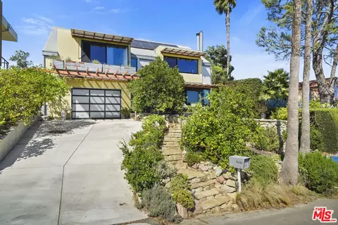 26335 Lockwood Rd, Malibu, CA 90265