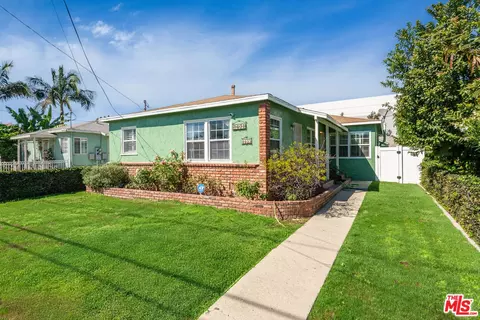1633 Del Amo Blvd, Torrance, CA 90501