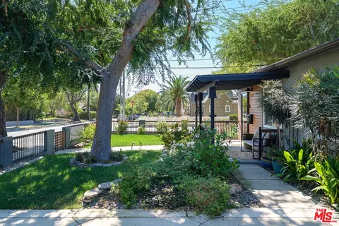 1827 Glen Ave, Pasadena, CA 91103 photo 5