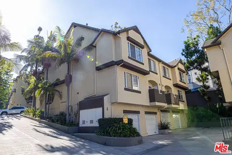 4600 Don Lorenzo Dr #4, Los Angeles, CA 90008