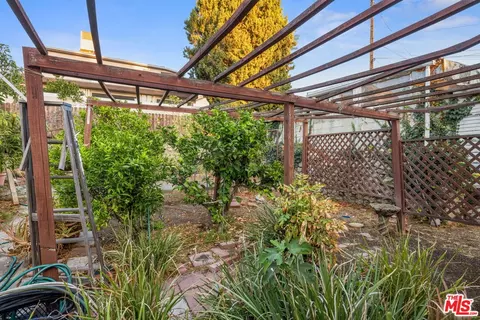 10606 Commerce Ave, Tujunga, CA 91042 photo 18