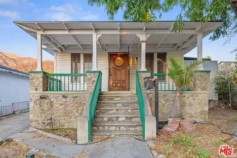 10606 Commerce Ave, Tujunga, CA 91042