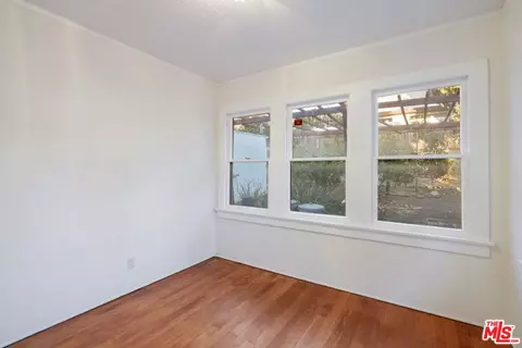 10606 Commerce Ave, Tujunga, CA 91042 photo 9