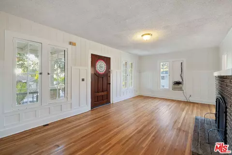 10606 Commerce Ave, Tujunga, CA 91042 photo 5
