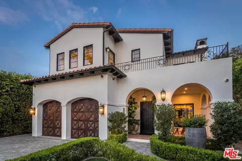 820 N Vista St, Los Angeles, CA 90046