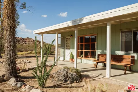 63670 Wagon Wheel Rd, Joshua Tree, CA 92252 photo 2
