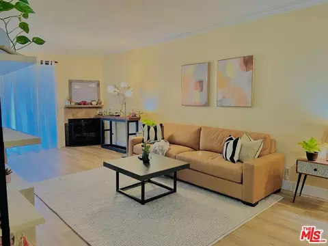 13331 Moorpark St #123, Sherman Oaks, CA 91423