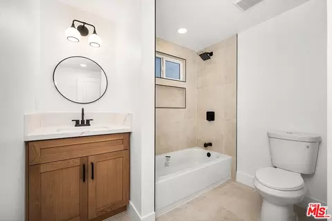 Bath - 3663 Roosevelt St, Riverside, CA 92503 photo 1 of 2