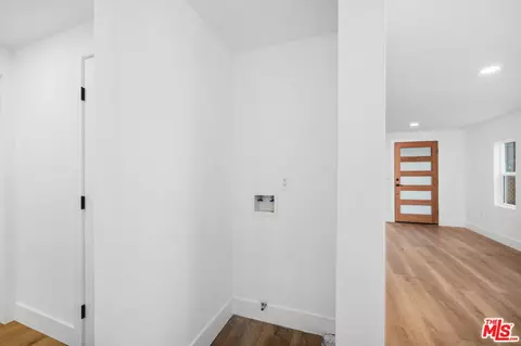 Entry Way - 3663 Roosevelt St, Riverside, CA 92503 photo 1 of 4