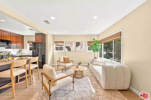5913 Fountain Ave, Los Angeles, CA 90028