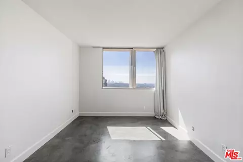 Bedroom - 4411 Los Feliz Blvd #901, Los Angeles, CA 90027 photo 1 of 8