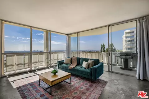 4411 Los Feliz Blvd #901, Los Angeles, CA 90027